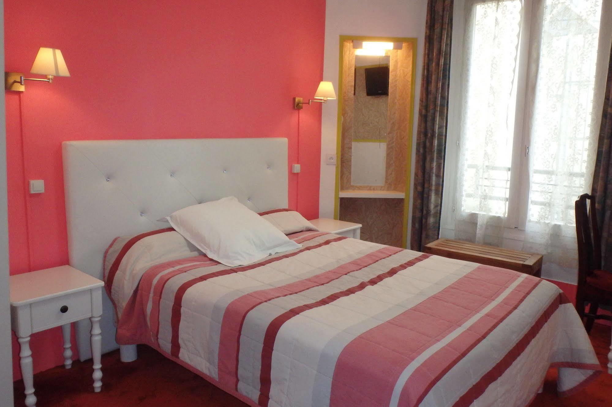 Hotel Maillot Ньой сюр Сен Екстериор снимка